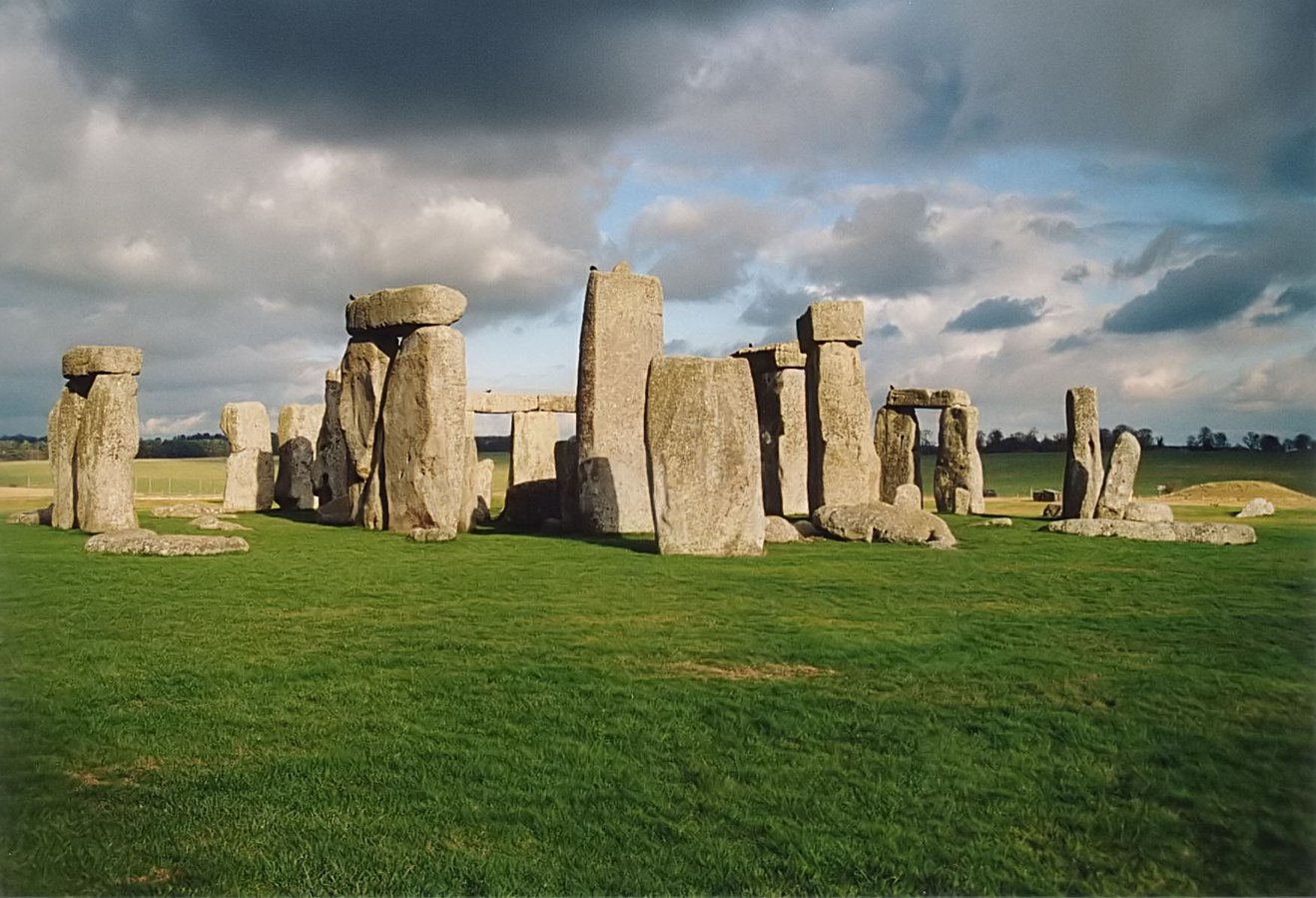 Stonehenge_back_wide Stonehenge_back_wide